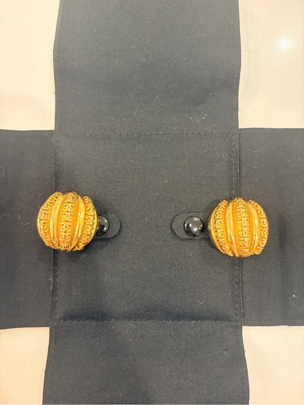 Vintage Chanel CC Clip-On Earrings Gold Tone - Excellent Condition